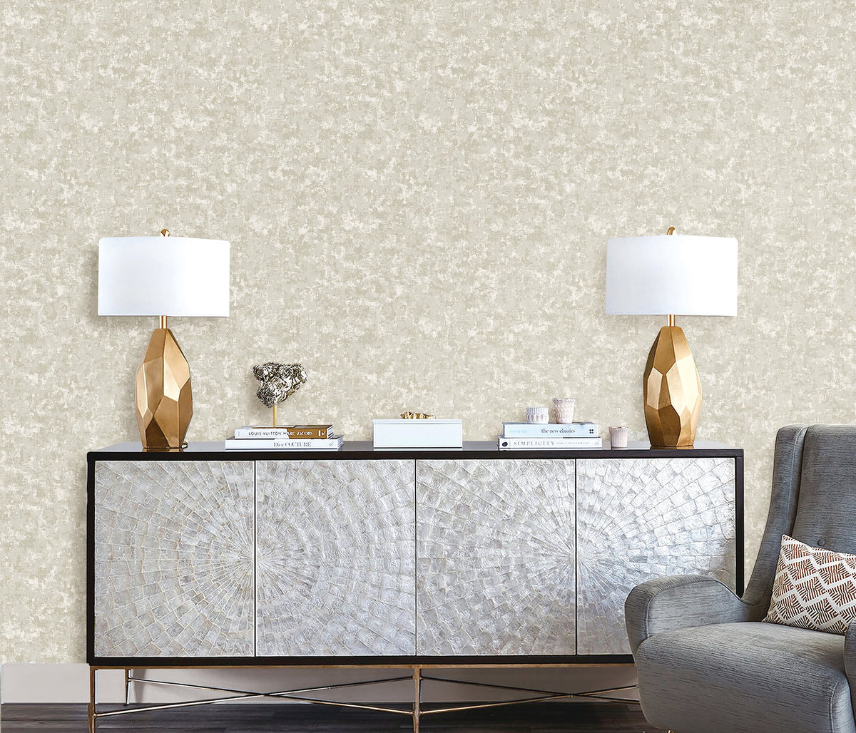 Scratched Plaster Silver Grey New Touch Wallpaper by Galerie — roomshot 2