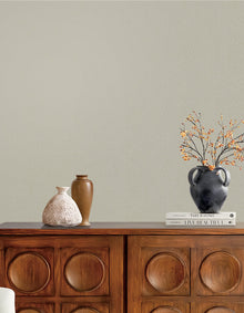 Contour Beige / Gold New Touch Wallpaper by Galerie — roomshot 2
