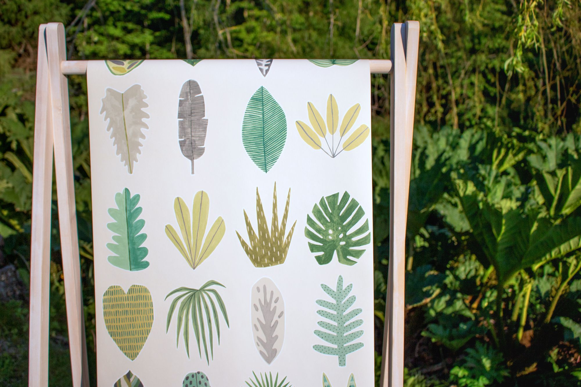 GHS50105W Leaf Boogie Forest Wallpaper by Ohpopsi