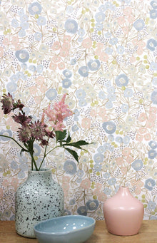 GHS50117W Flora Ditsy Silver Wallpaper by Ohpopsi