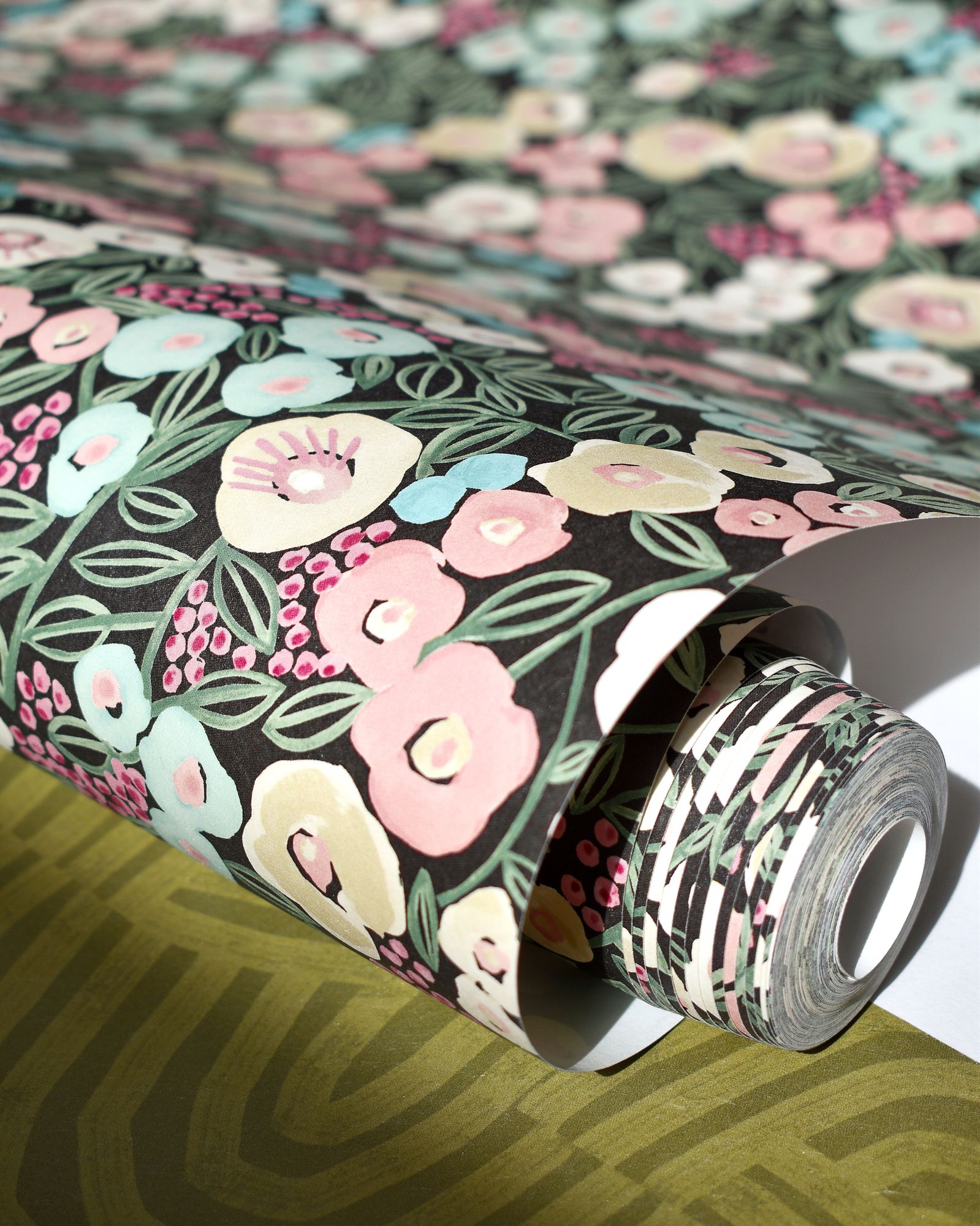 GHS50110W Flora Ditsy Midnight Wallpaper by Ohpopsi