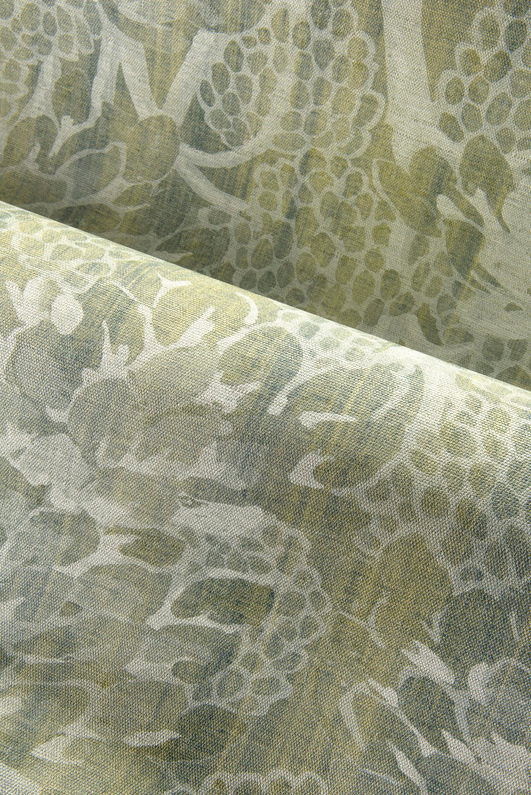Charmille Greenhouse Ombre Wallpaper by Arte