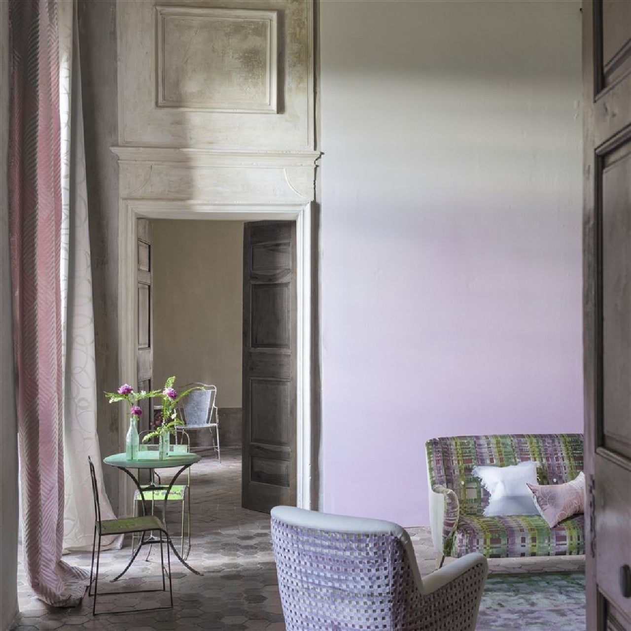 P600/10 Saraille Contarini Wallpaper by Designers Guild