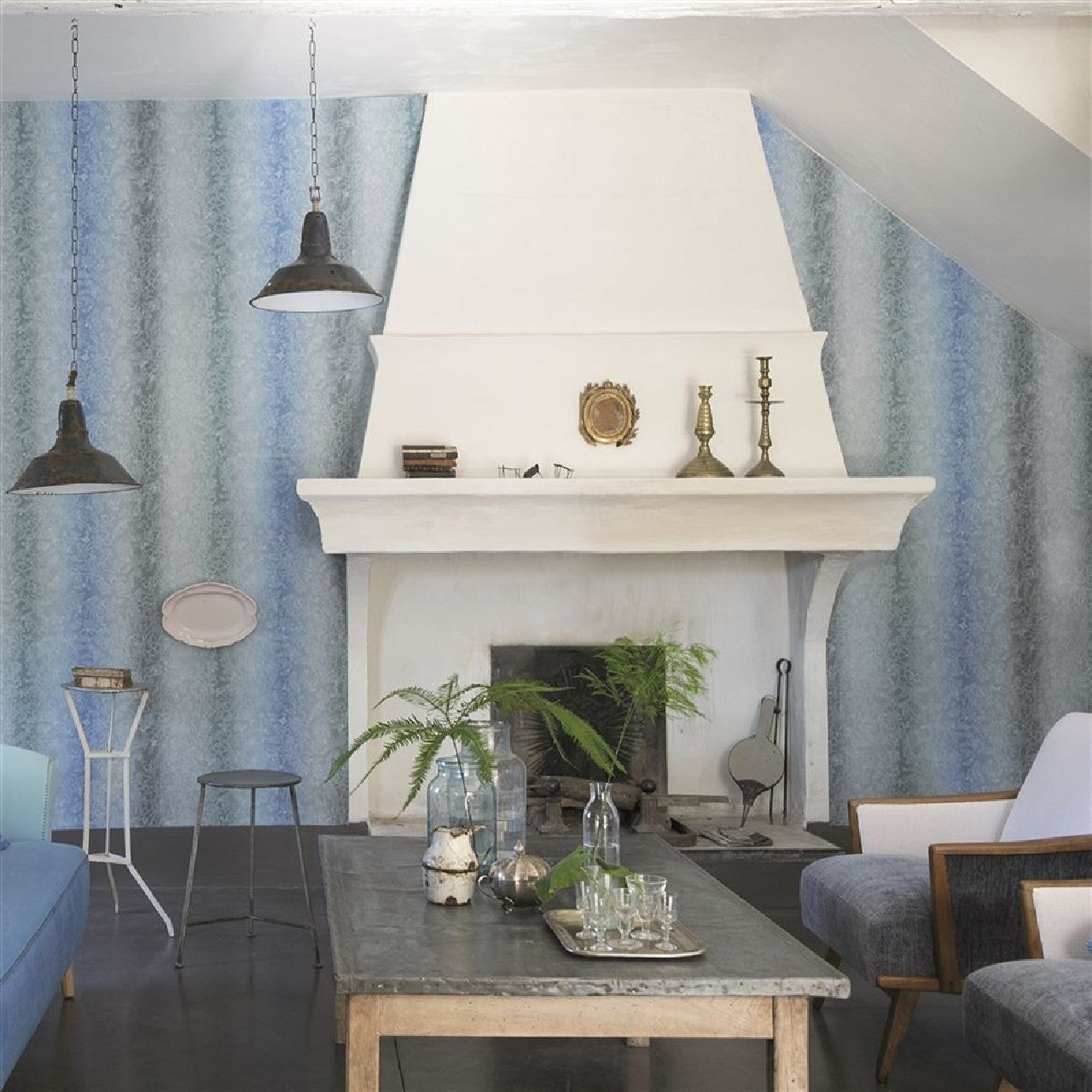 P628/05 Surabaya Yuzen Wallpaper by Designers Guild