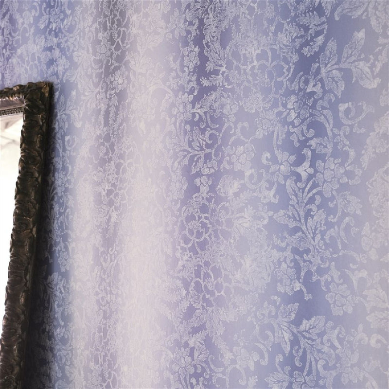 P628/07 Surabaya Yuzen Wallpaper by Designers Guild