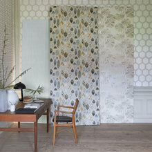 PDG1060/02 Tulsi Zardozi Wallpaper By Designers Guild