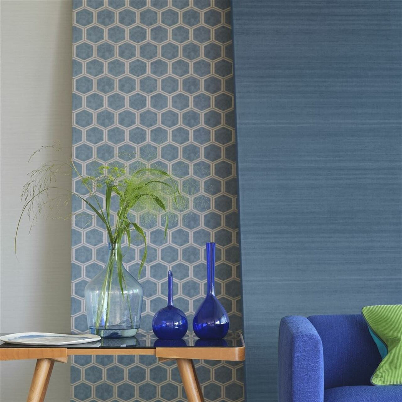 PDG1121/07 Manipur Chinon Wallpaper By Designers Guild