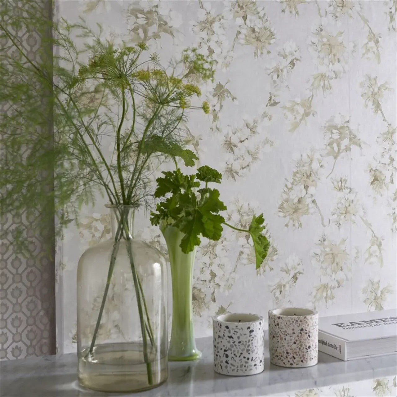 PDG1148/01 Fleur D'Assam Porcelaine De Chine Pearl Wallpaper by Designers Guild