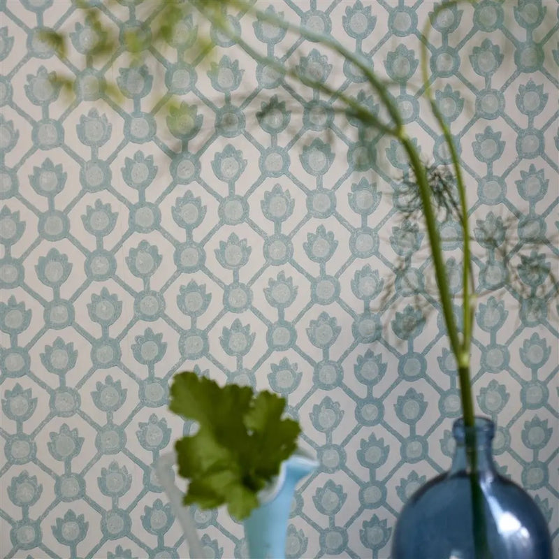 PDG1150/07 Jaal Porcelaine De Chine Eau de Nil Wallpaper by Designers Guild