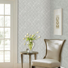 PH49502 Panthera Wallpaper by Today Interiors