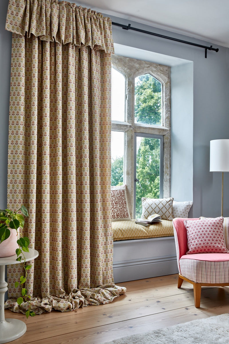 Cecil Bear Pippin Fabric by Prestigious Textiles | 4228/192