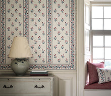 Petit Dapuri Signature Wallpaper by Nina Campbell