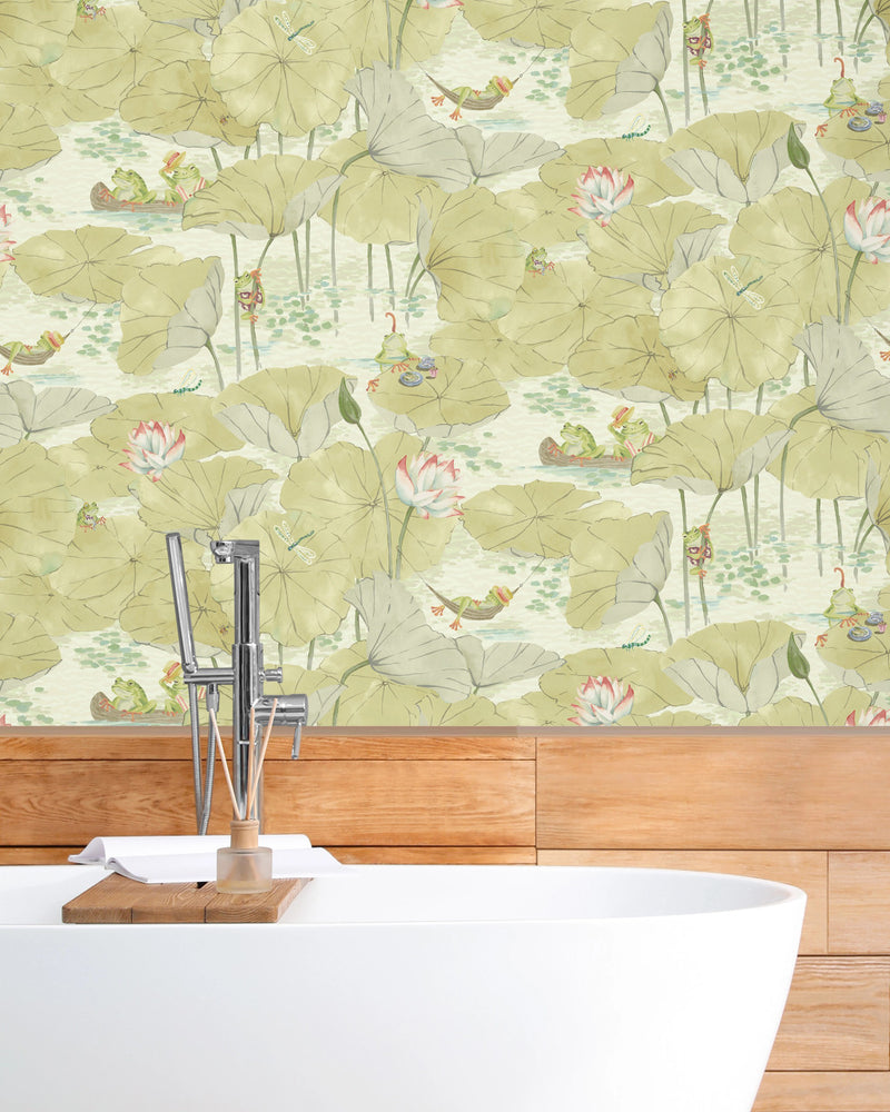 BMWL005/07B Pond Life Wild Life Wallpaper by Brand McKenzie