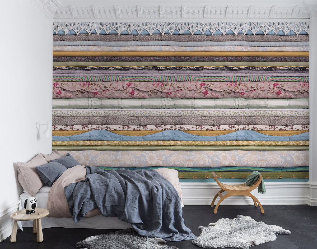 R14632 Her Royal Slumber Storytime Mural by Rebel Walls