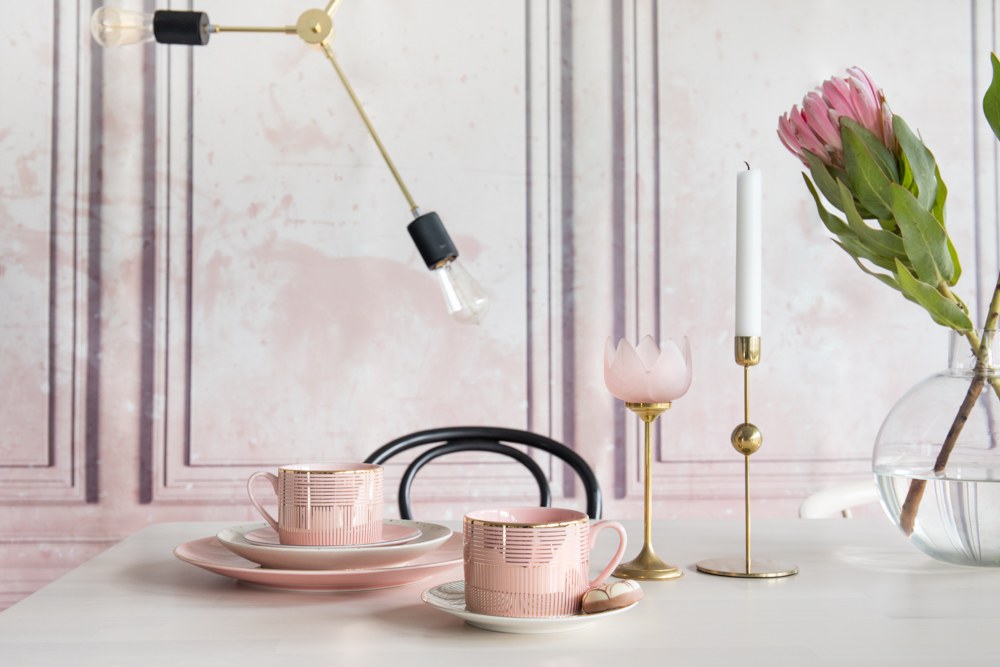 R15381 Patinated Panels Dusty Pink Mural by Rebel Walls