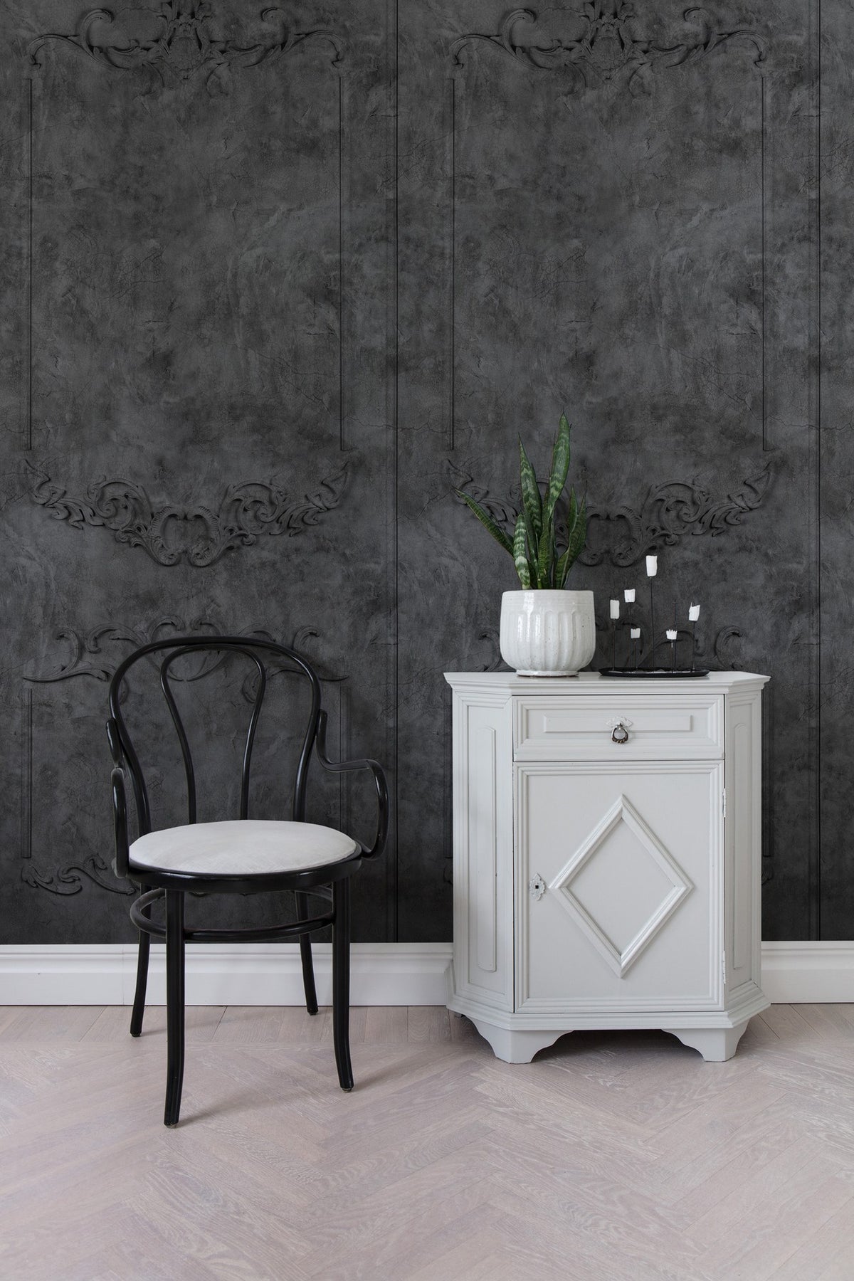 R15462 Noble Flair Noir Eclectic Dash Mural by Rebel Walls