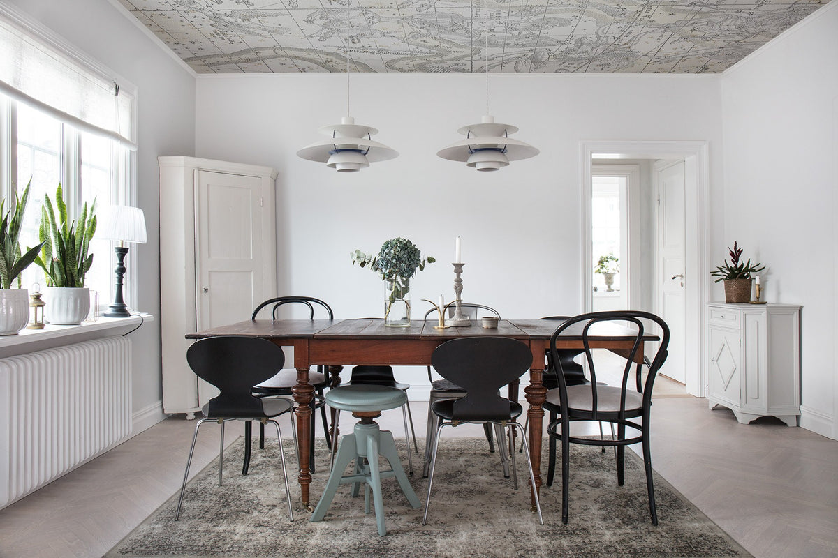 R16922 Star Map White Play Mural by Rebel Walls