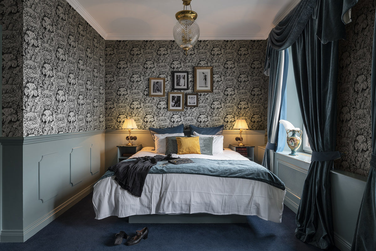 R17481 Aquila Cloud Oddity Wallpaper by Rebel Walls