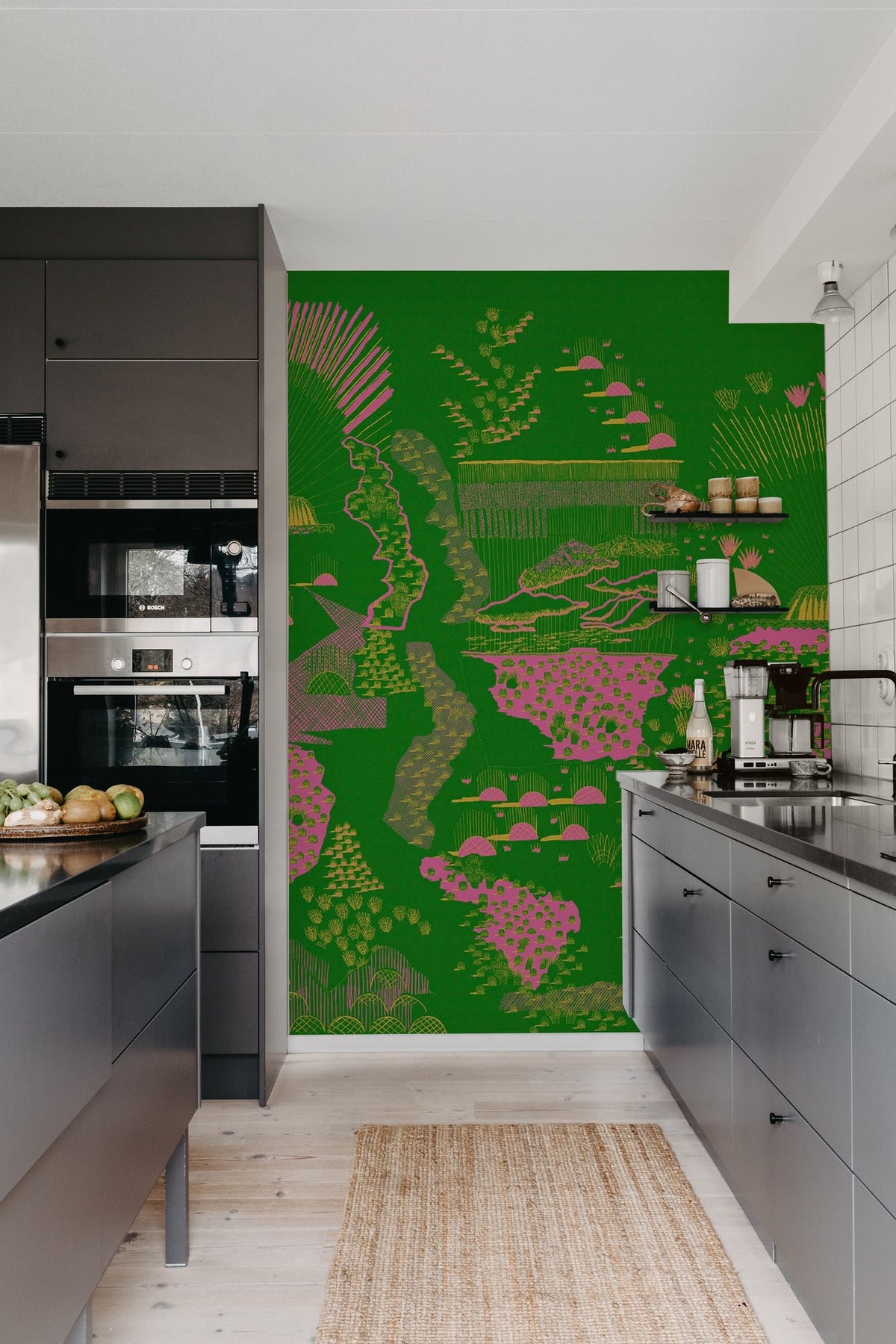 R17934 Ayers Rock Grass Zandra Rhodes Mural by Rebel Walls