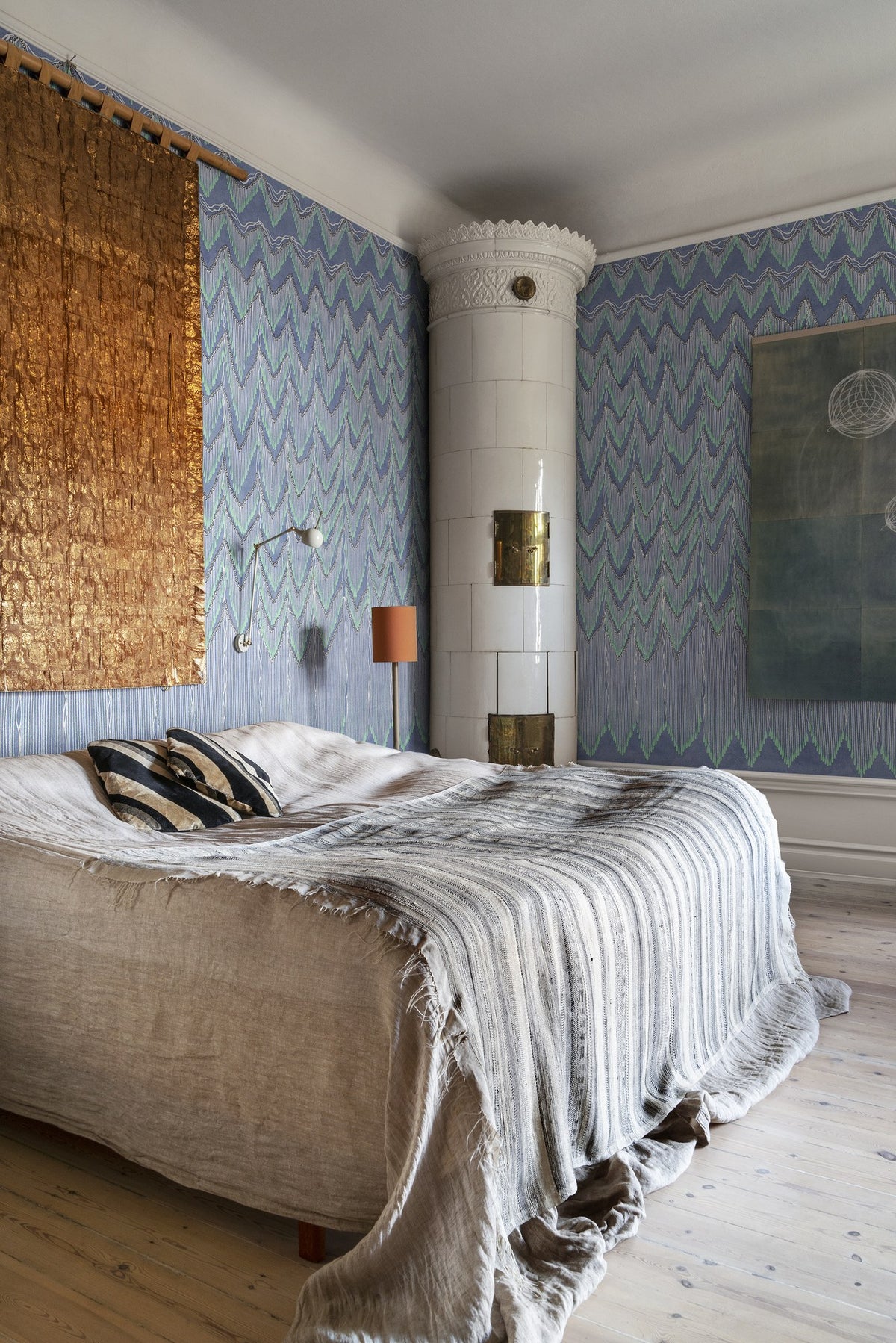 R17942 Fringed Follies Lagoon Zandra Rhodes Mural by Rebel Walls
