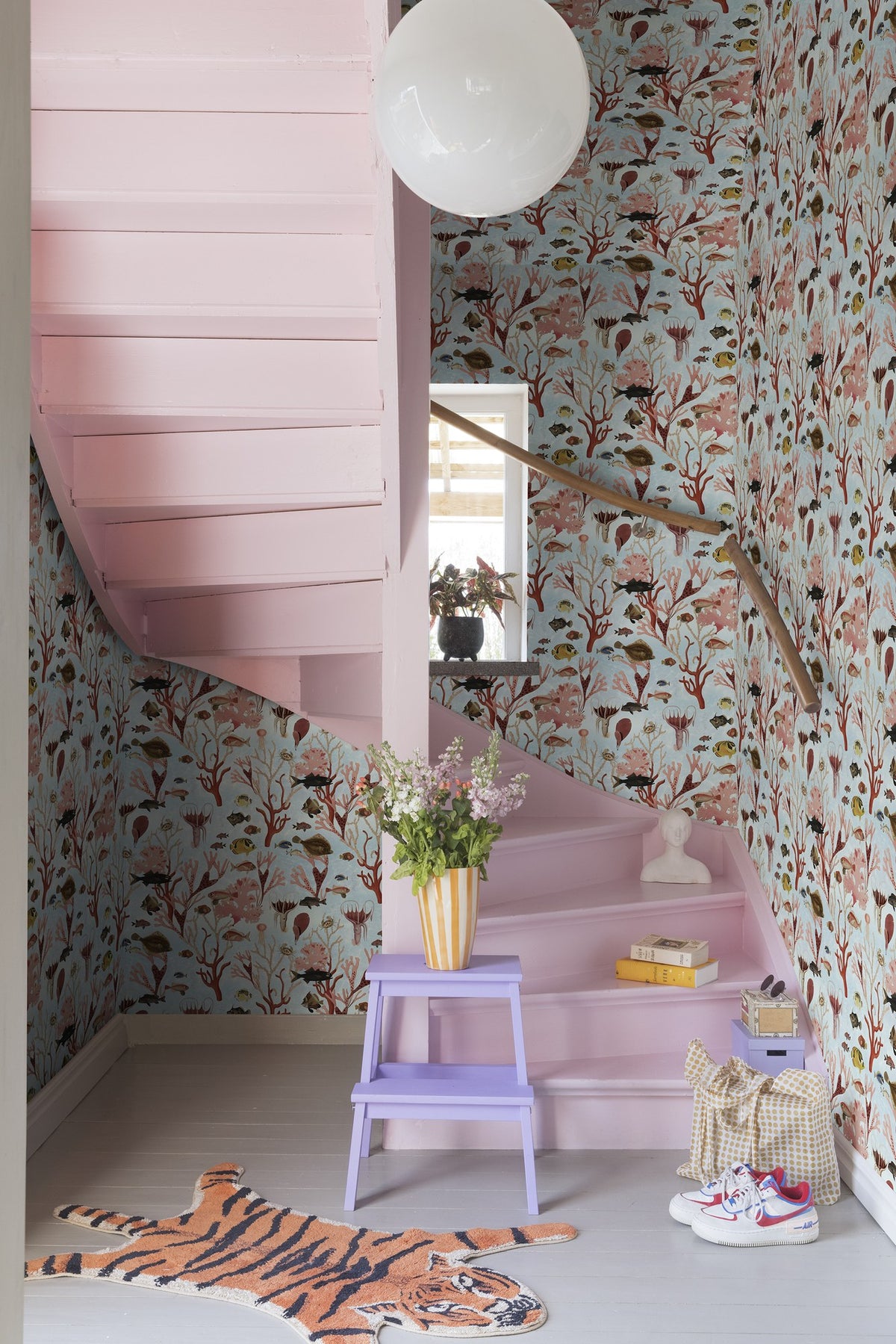 R18031 Aquarium Mint Dreamland Wallpaper by Rebel Walls