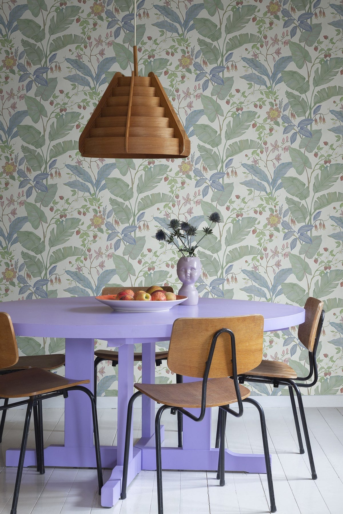 R18073 Strawberry Lane Ivory Dreamland Wallpaper by Rebel Walls
