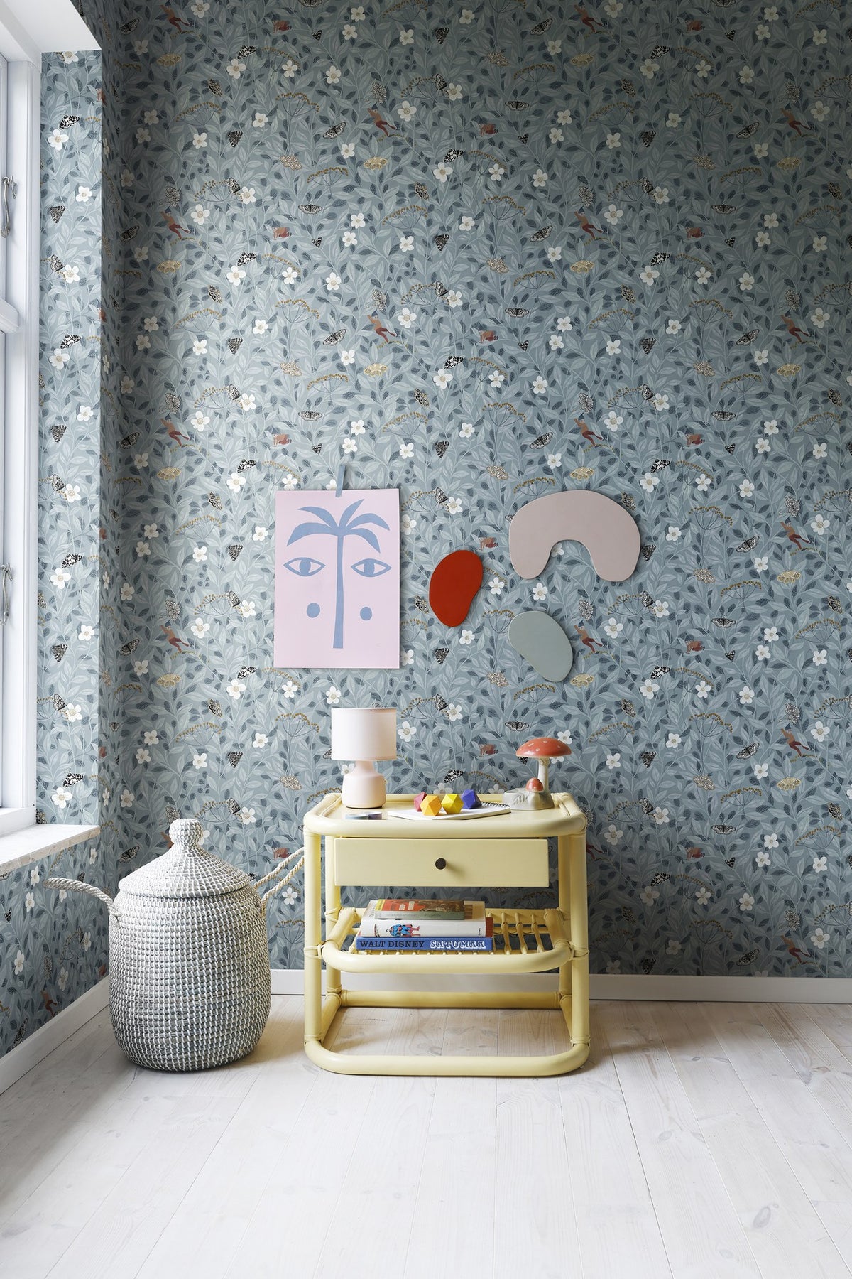 R18112 Pixie Shore Sky Dreamland Wallpaper by Rebel Walls