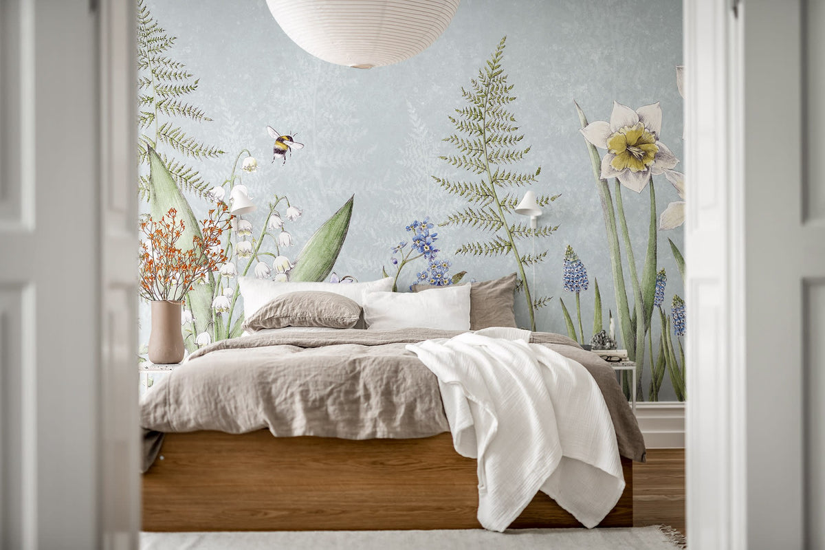 R18643 Bumblebee Light Blue Meet a Rebel Mural by Rebel Walls