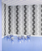 R19423 Wobbly Black & White Maximalism Mural by Rebel Walls