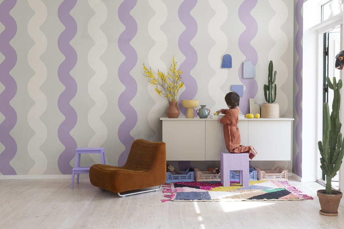 R19425 Wobbly Lilac Maximalism Mural by Rebel Walls