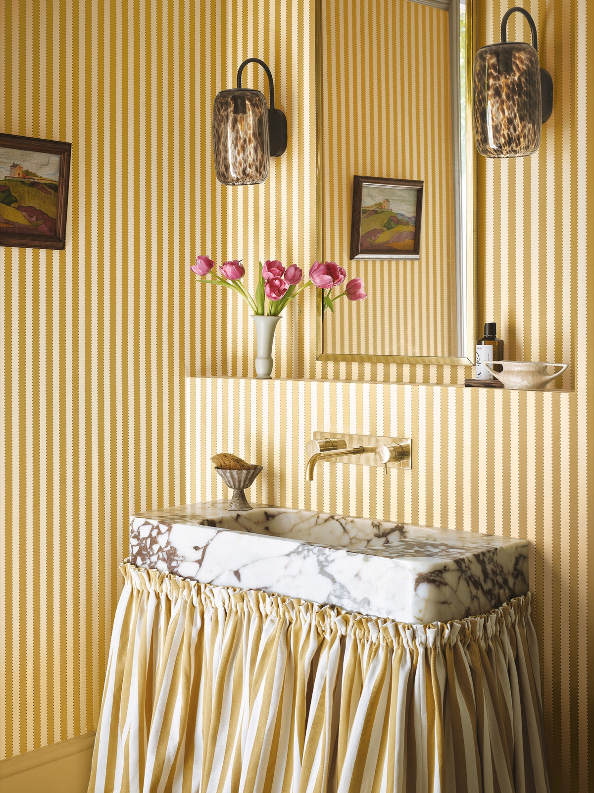 Averly lifestyle — BATHROOM_STRIPE_WALLPAPER_MAIN_8051.jpg