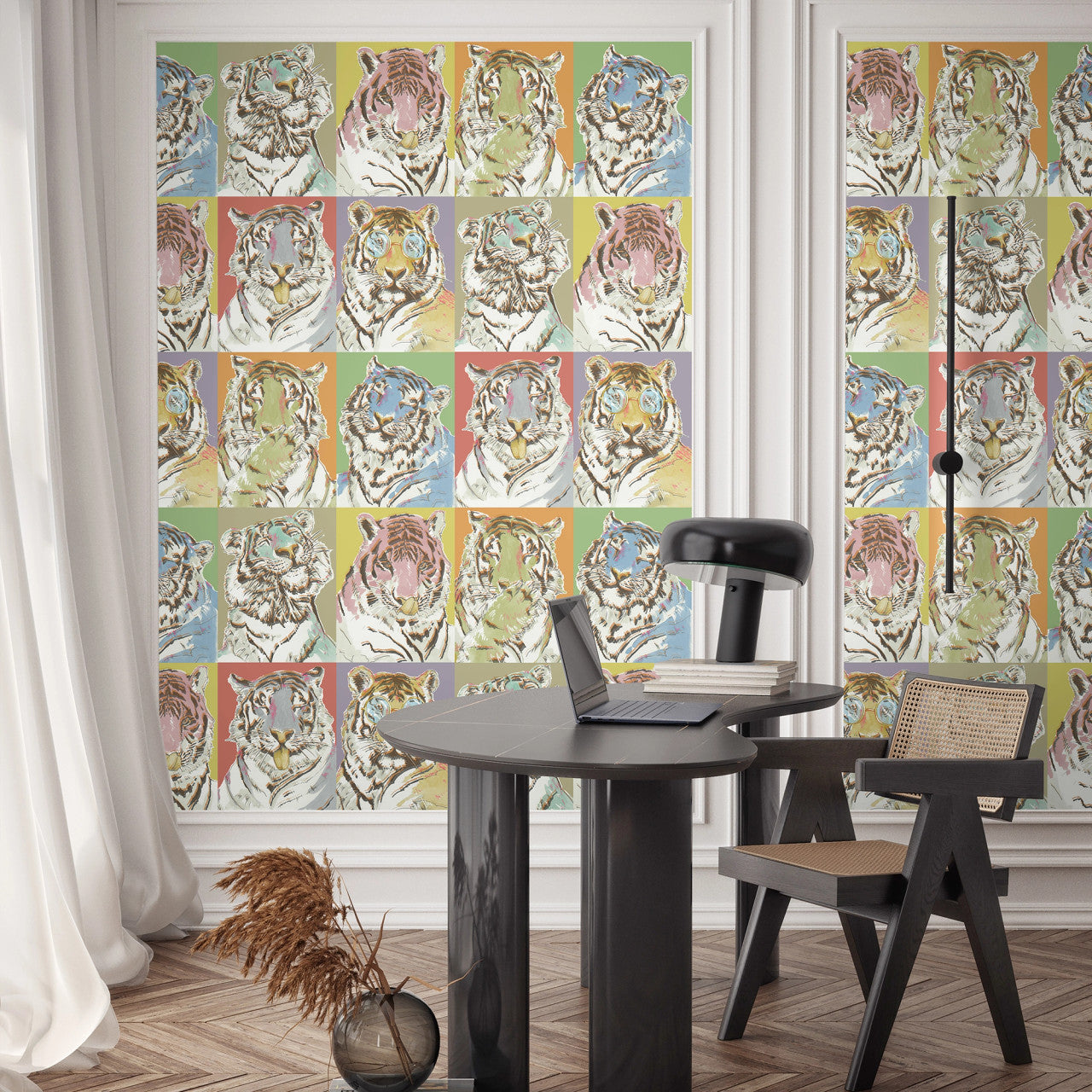 BMWL005/09B Roar Emotions Wild Life Wallpaper by Brand McKenzie
