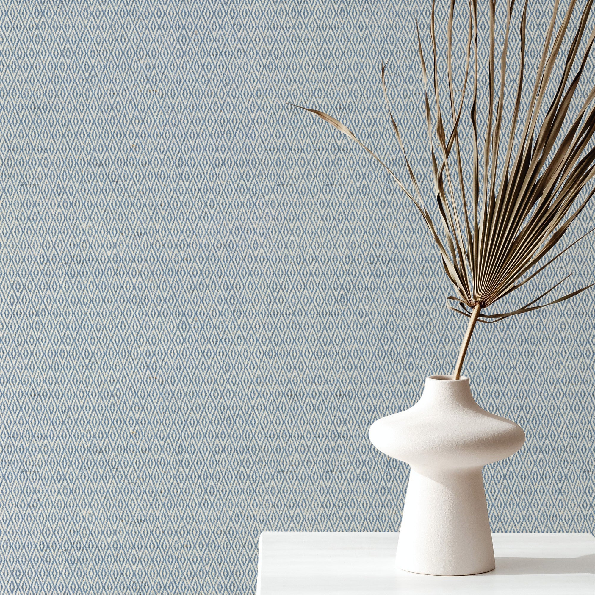 AG47011 Pinamar Azul claro Angèle Wallpaper by Tres Tintas