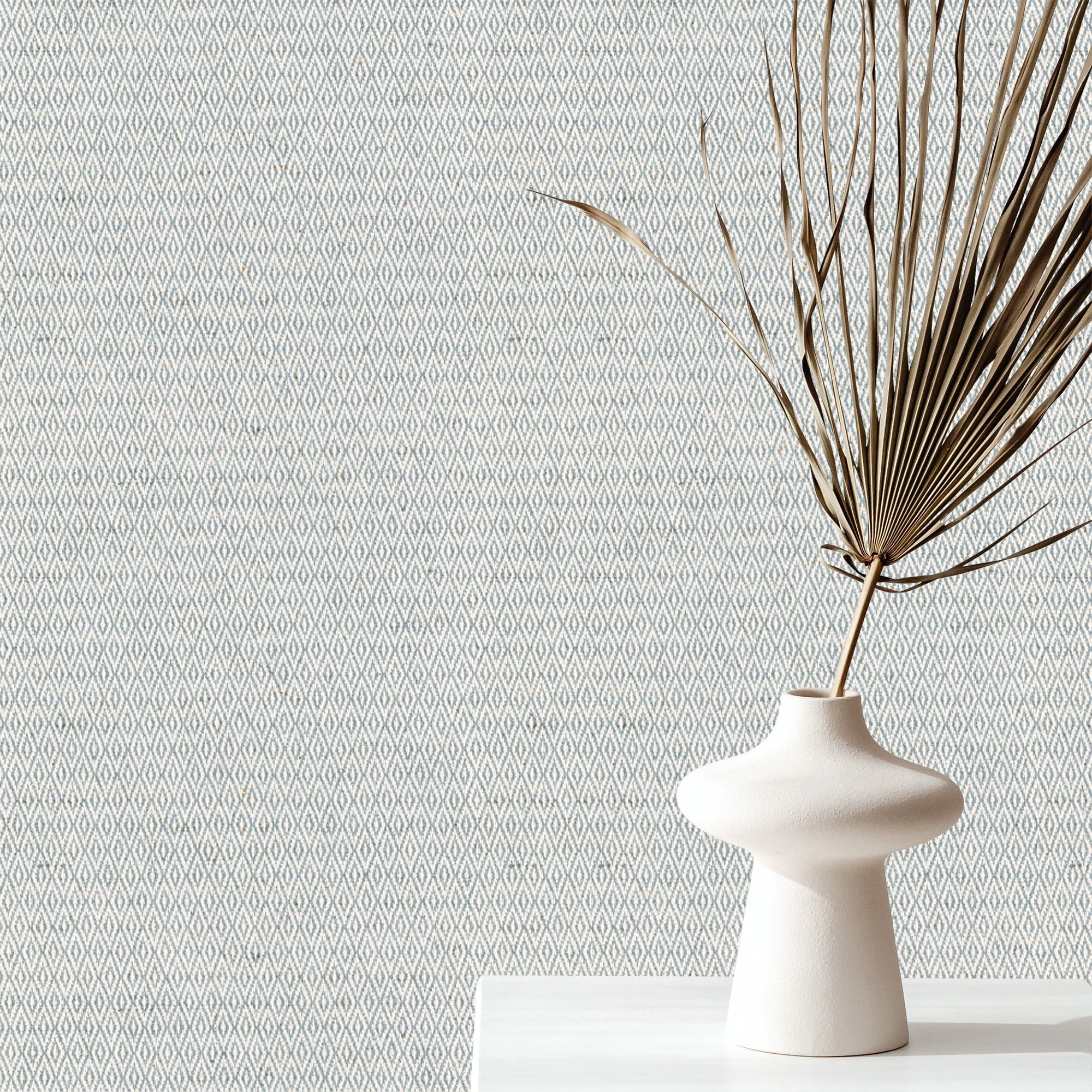 AG47013 Ortiga Aguamarina Angèle Wallpaper by Tres Tintas
