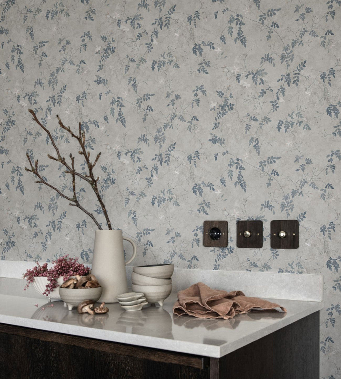 S10113 Irene Jordnara Indigo Blue Wallpaper By Sandberg