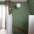 S10149 Elmire Huset I Solen Emerald Wallpaper By Sandberg