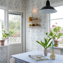 S10162 Karins Bukett Huset I Solen Sky Blue Wallpaper By Sandberg