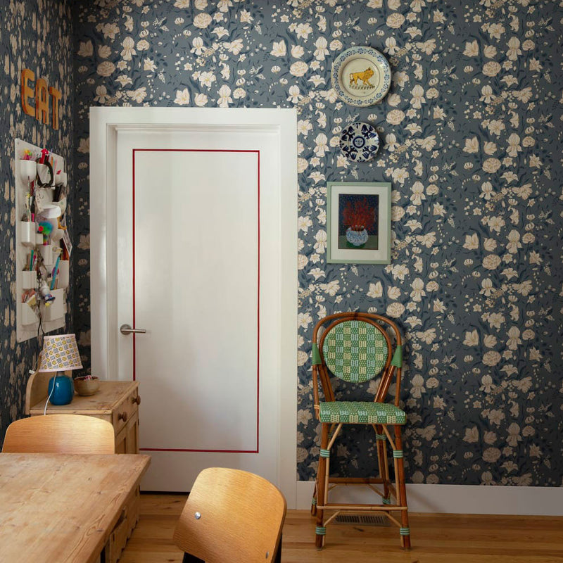 S10163 Karins Bukett Huset I Solen Indigo Wallpaper By Sandberg