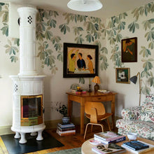 S10171 Kastanjen Huset I Solen Garden Green Wallpaper By Sandberg