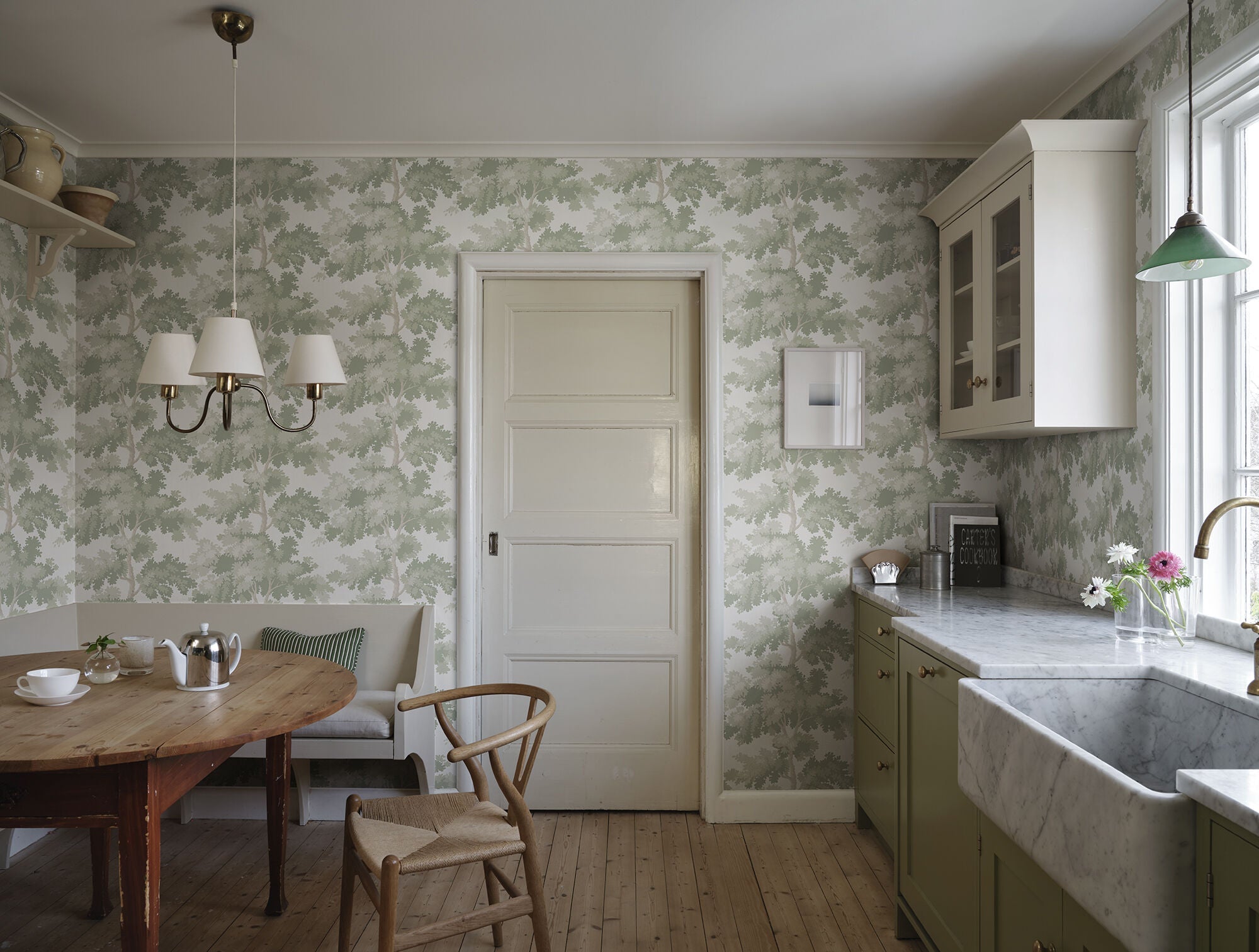 S10381 Light Green Raphael Tidlösa Wallpaper by Sandberg