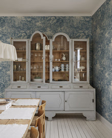 S10402 Blue Forest Toile Tidlösa Mural by Sandberg