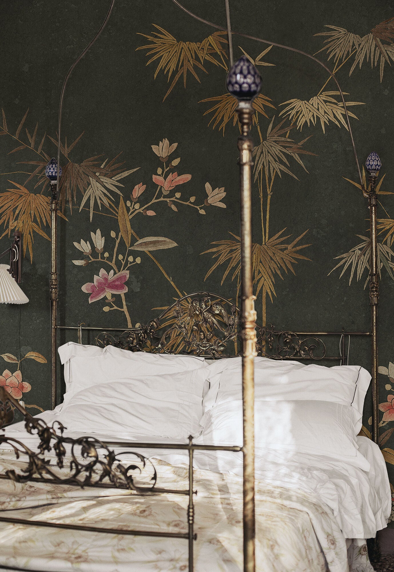 S10423 Dark Bamboo Grove Chinoiserie Garden Mural by Sandberg