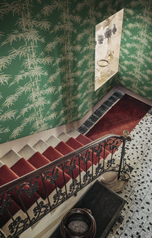 S10445 Green Leon Palm Garden Wallpaper by Sandberg