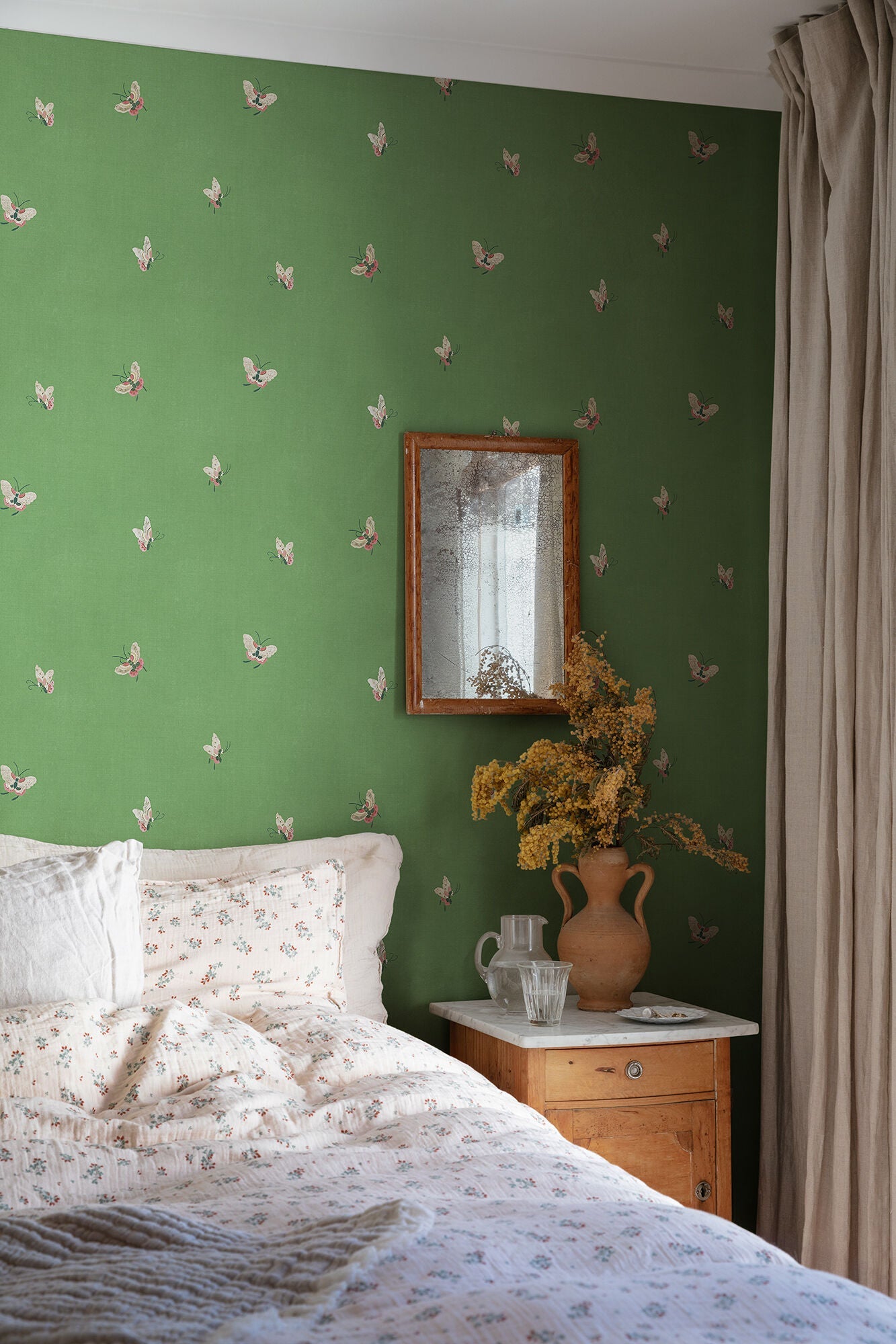S10449 Green Butterflies Chinoiserie Garden Wallpaper by Sandberg