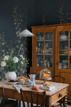 S10486 Midnight Blue Ivy Ett Hem, Öland Mural by Sandberg