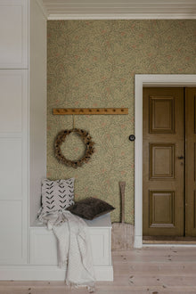 S10496 Garden Green Simon Trädgården Wallpaper by Sandberg