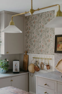 S10499 Garden Green Ulla Trädgården Wallpaper by Sandberg