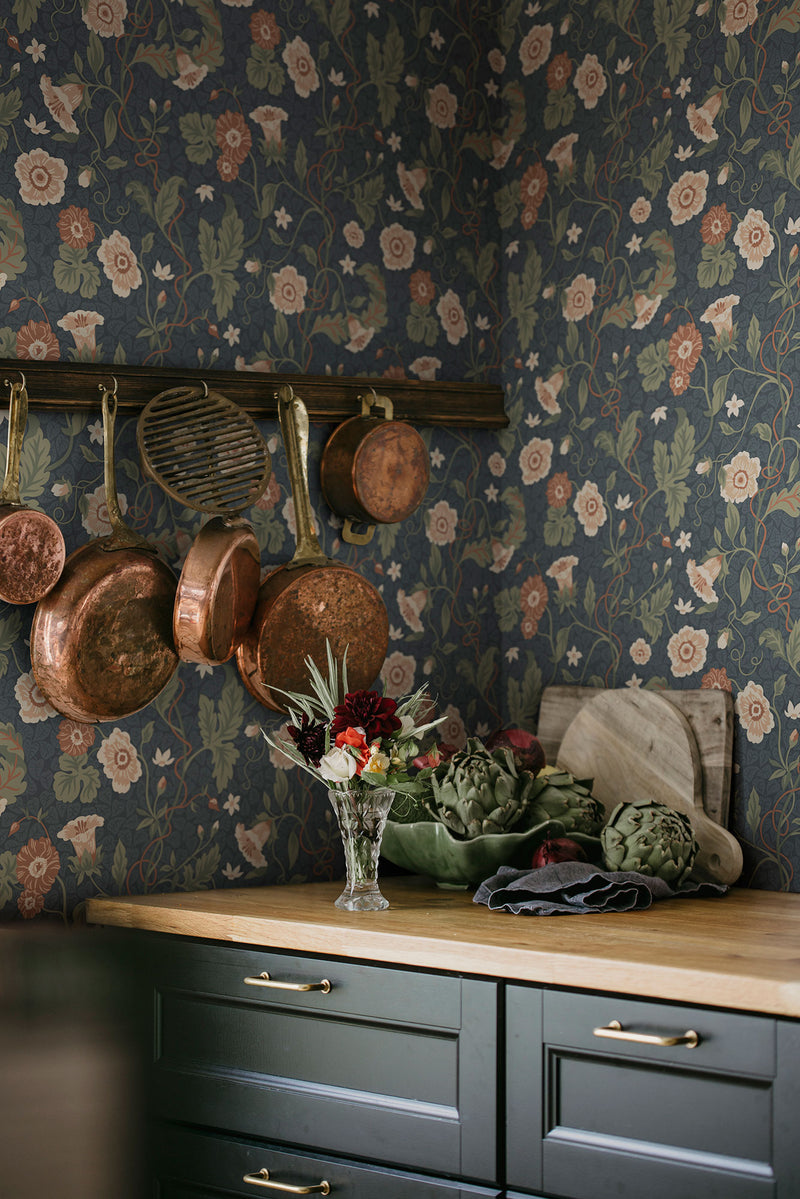 S10500 Midnight Blue Ulla Trädgården Wallpaper by Sandberg