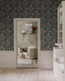 S10500 Midnight Blue Ulla Trädgården Wallpaper by Sandberg
