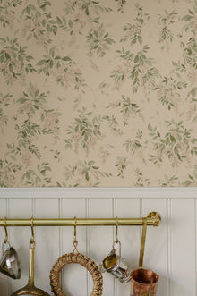 S10506 Pink Lovisa Trädgården Wallpaper by Sandberg